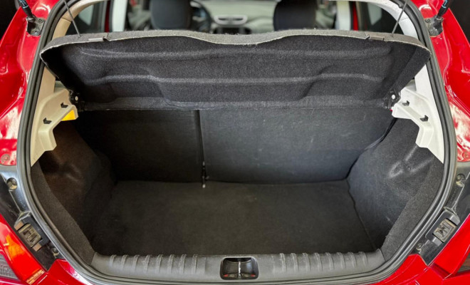 GM - Chevrolet ONIX HATCH LT 1.4 8V FlexPower 5p Aut. 2014 Flex-17