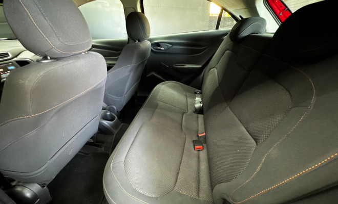 GM - Chevrolet ONIX HATCH LT 1.4 8V FlexPower 5p Aut. 2014 Flex-16