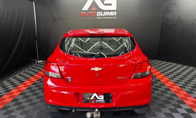 GM - Chevrolet ONIX HATCH LT 1.4 8V FlexPower 5p Aut. 2014 Flex-3