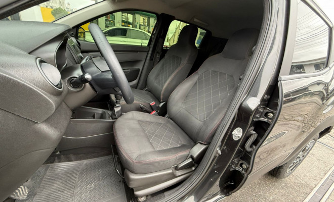 Renault KWID Zen 1.0 Flex 12V 5p Mec. 2020 Flex-6