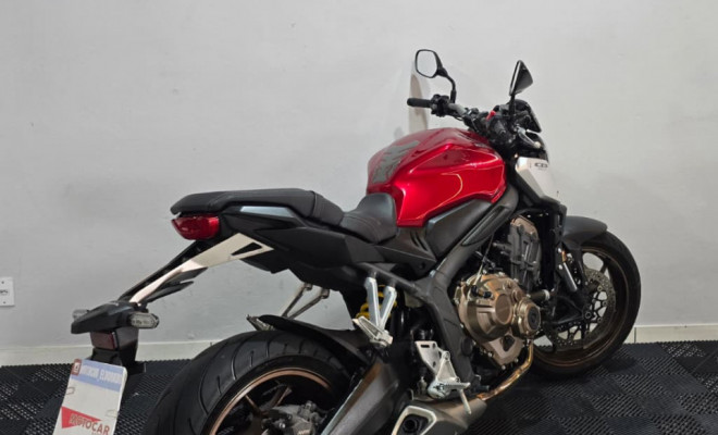 HONDA CB 650R 2022 Gasolina-1