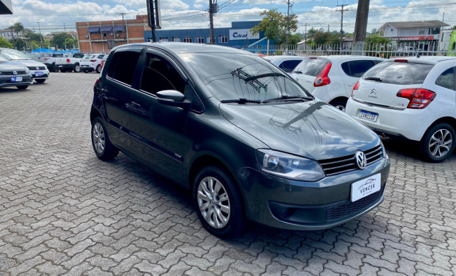 VW -  Fox 1.6 Mi 8V - 2013-0