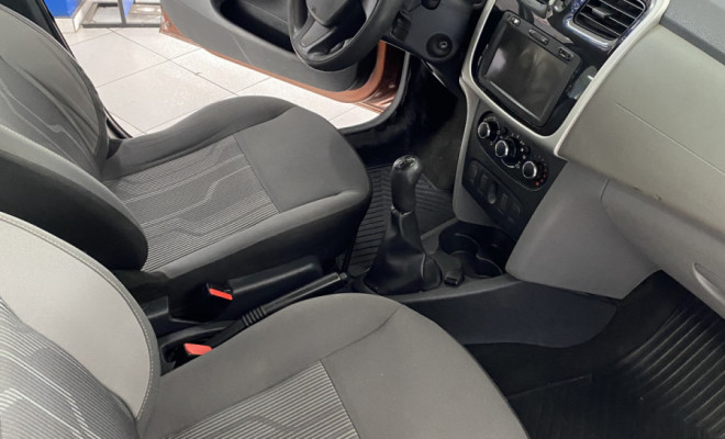 Renault LOGAN Expression Hi-Flex 1.6 8V 4p 2014 Flex-5