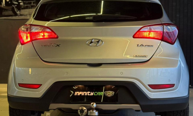 Hyundai HB20X Premium 1.6 Flex 16V Aut. 2014 Flex-4