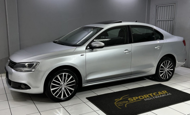 VW - VolksWagen JETTA Highline 2.0 TSI 16V 4p Tiptronic 2012 Flex