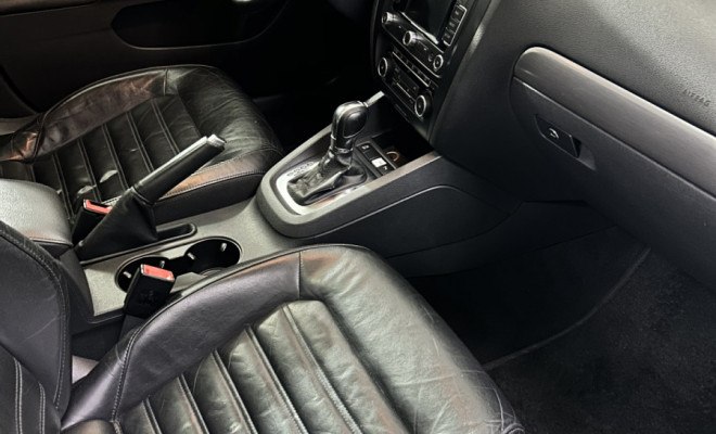 VW - VolksWagen JETTA Highline 2.0 TSI 16V 4p Tiptronic 2012 Flex-2