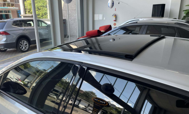 VW - VolksWagen Golf Comfortline 1.4 TSI 140cv Aut. 2015 Gasolina-3