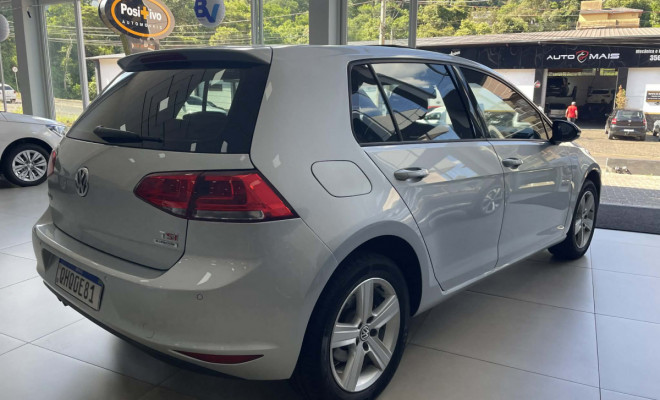 VW - VolksWagen Golf Comfortline 1.4 TSI 140cv Aut. 2015 Gasolina-1