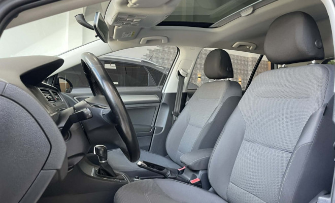 VW - VolksWagen Golf Comfortline 1.4 TSI 140cv Aut. 2015 Gasolina-7