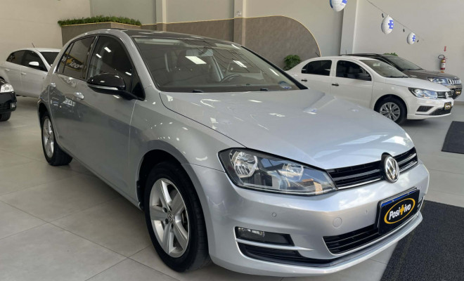 VW - VolksWagen Golf Comfortline 1.4 TSI 140cv Aut. 2015 Gasolina-0