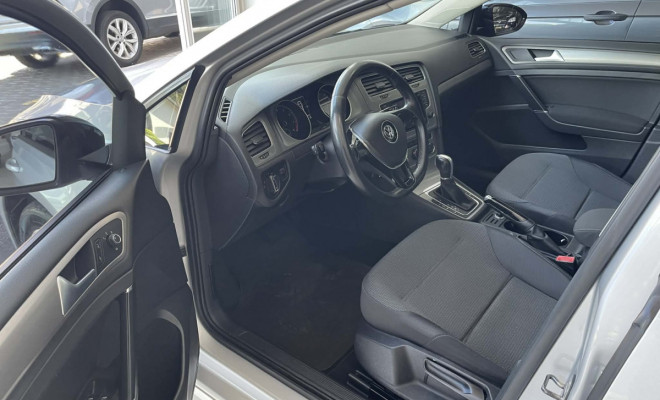 VW - VolksWagen Golf Comfortline 1.4 TSI 140cv Aut. 2015 Gasolina-4