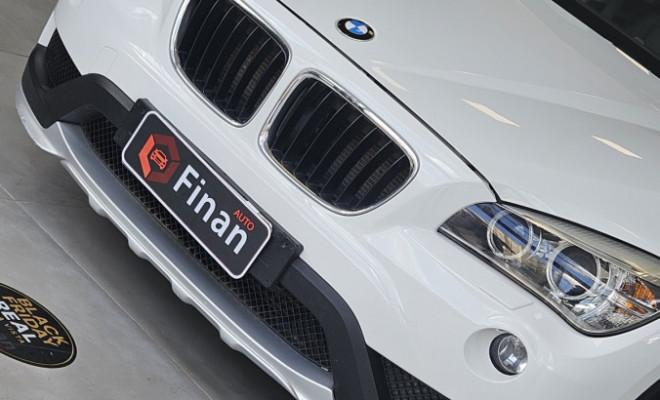 BMW X1 SDRIVE 20i X-Line 2.0 TB Active Flex 2015 Gasolina-1