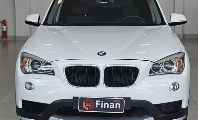 BMW X1 SDRIVE 20i X-Line 2.0 TB Active Flex 2015 Gasolina-0