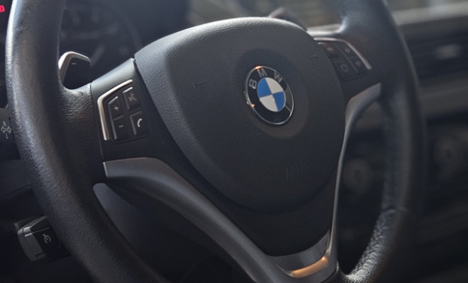 BMW X1 SDRIVE 20i X-Line 2.0 TB Active Flex 2015 Gasolina-6