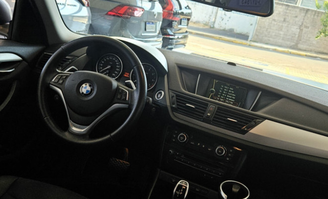 BMW X1 SDRIVE 20i X-Line 2.0 TB Active Flex 2015 Gasolina-7