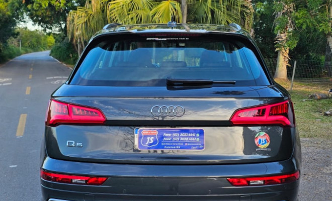 Audi Q5 S-Line 2.0 TFSI Quattro S-tronic 2020 Gasolina-3