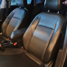 VW - VolksWagen JETTA Comfort. 250 TSI 1.4 Flex 16v Aut. 2019 Flex-5