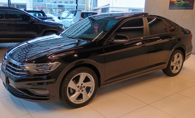 VW - VolksWagen JETTA Comfort. 250 TSI 1.4 Flex 16v Aut. 2019 Flex-2
