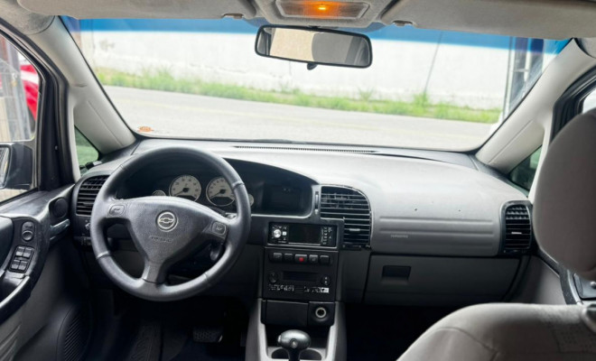 GM - Chevrolet Zafira Expres. 2.0 MPFI FlexPower 5p Aut 2009 Flex-5