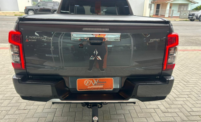 Mitsubishi L200 Triton Sport HPE-S 2.4 CD Dies. Aut 2023 Diesel-3