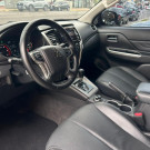 Mitsubishi L200 Triton Sport HPE-S 2.4 CD Dies. Aut 2023 Diesel-9