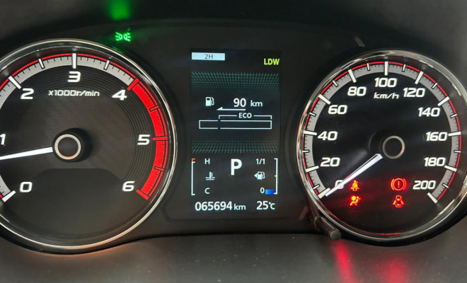 Mitsubishi L200 Triton Sport HPE-S 2.4 CD Dies. Aut 2023 Diesel-7