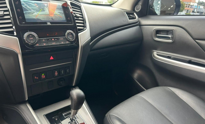 Mitsubishi L200 Triton Sport HPE-S 2.4 CD Dies. Aut 2023 Diesel-10