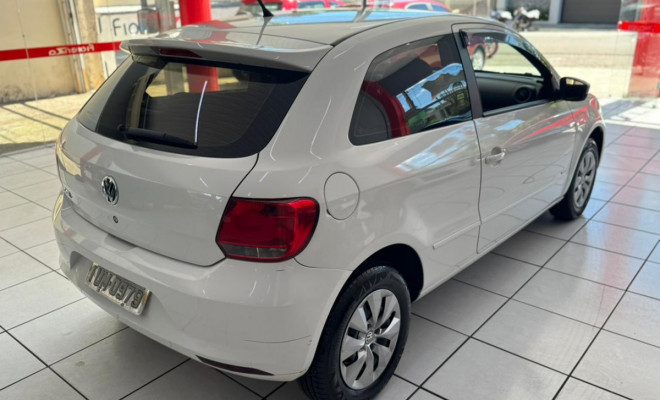 VW - VolksWagen Gol (novo) 1.0 Mi Total Flex 8V 2p 2014 Flex-2