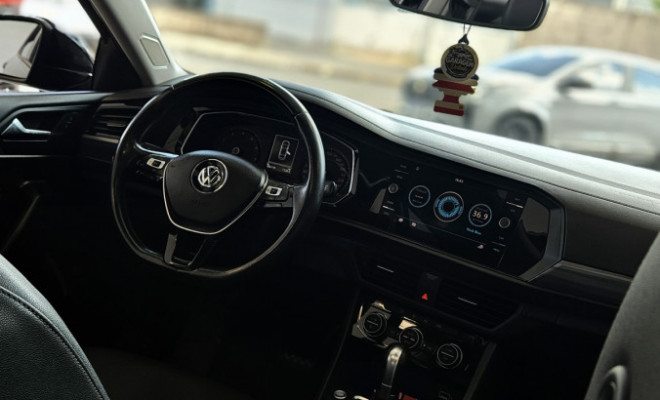 VW - VolksWagen JETTA Comfort. 250 TSI 1.4 Flex 16v Aut. 2019 Flex-7