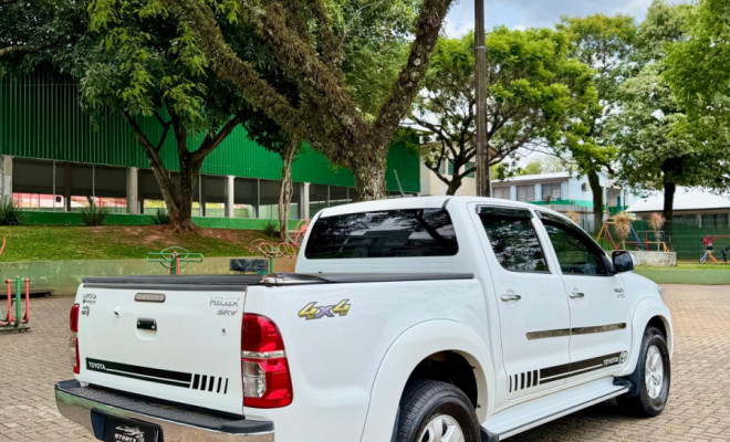 Toyota Hilux CD SRV 4x4 2.7 Flex 16V Aut. 2014 Flex-13