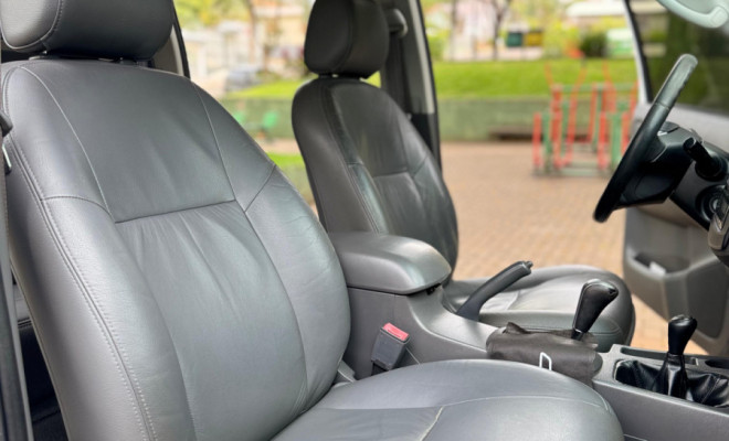 Toyota Hilux CD SRV 4x4 2.7 Flex 16V Aut. 2014 Flex-6