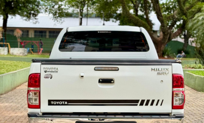 Toyota Hilux CD SRV 4x4 2.7 Flex 16V Aut. 2014 Flex-12