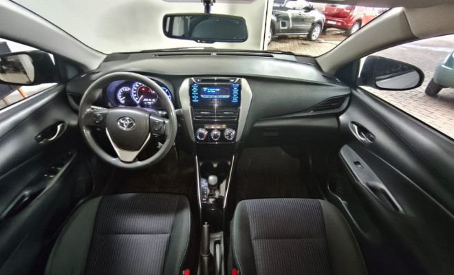 Toyota YARIS XL Sedan 1.5 Flex 16V 4p Aut. 2019 Flex-9