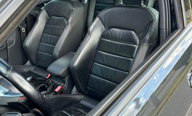 VW - VolksWagen Golf GTi 2.0 TSI 220cv Aut. 2015 Flex-6