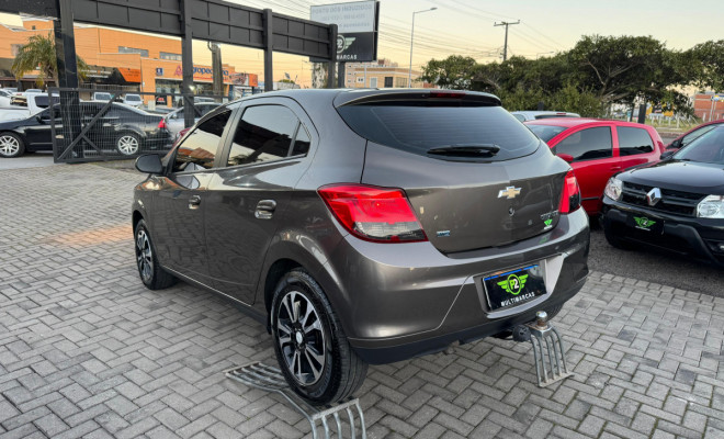GM - Chevrolet ONIX HATCH LTZ 1.4 8V FlexPower 5p Aut. 2014 Flex-2