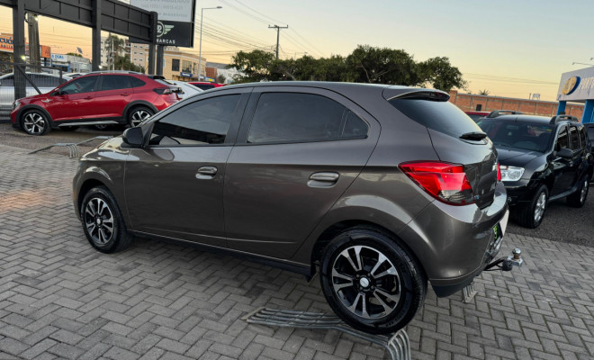 GM - Chevrolet ONIX HATCH LTZ 1.4 8V FlexPower 5p Aut. 2014 Flex-13