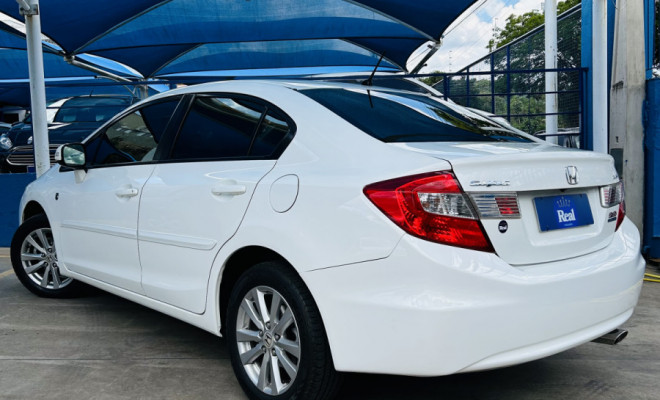 Honda Civic Sedan LXR 2.0 Flexone 16V Aut. 4p 2014 Flex-4