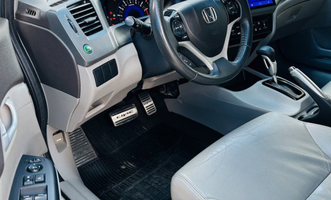 Honda Civic Sedan LXR 2.0 Flexone 16V Aut. 4p 2014 Flex-6