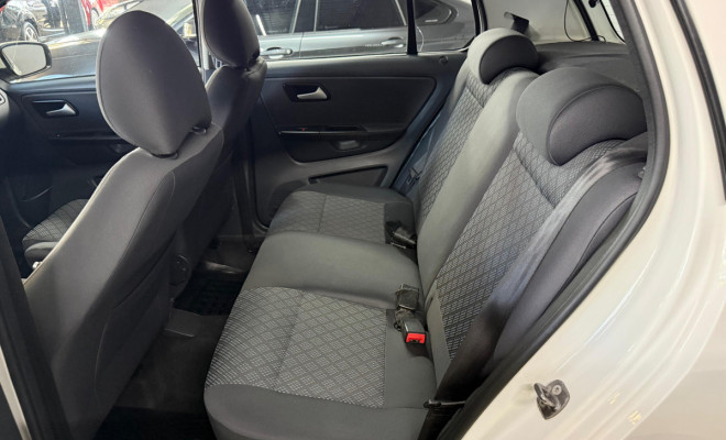 VW - VolksWagen Fox Trendline 1.0 Flex 12V 5p 2017 Flex-5