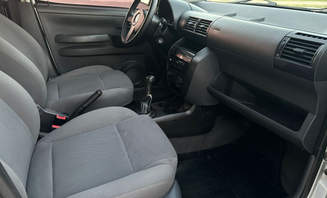 VW Fox 1.0 Mi Total Flex - 2009-7