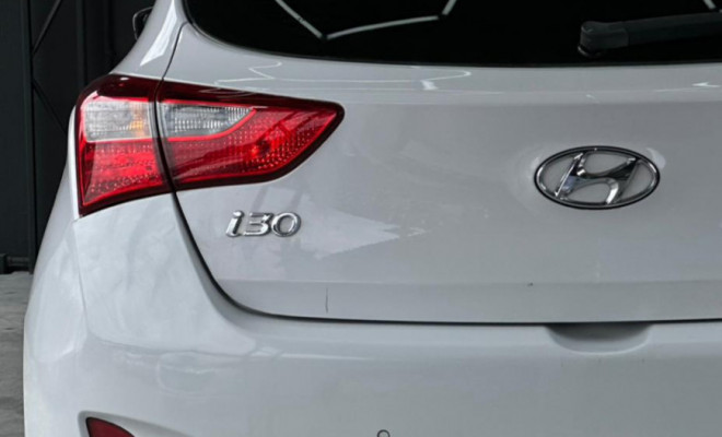 Hyundai i30 Serie Limitada 1.8 16V Aut. 5p 2015 Flex-17