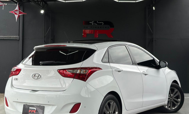 Hyundai i30 Serie Limitada 1.8 16V Aut. 5p 2015 Flex-25