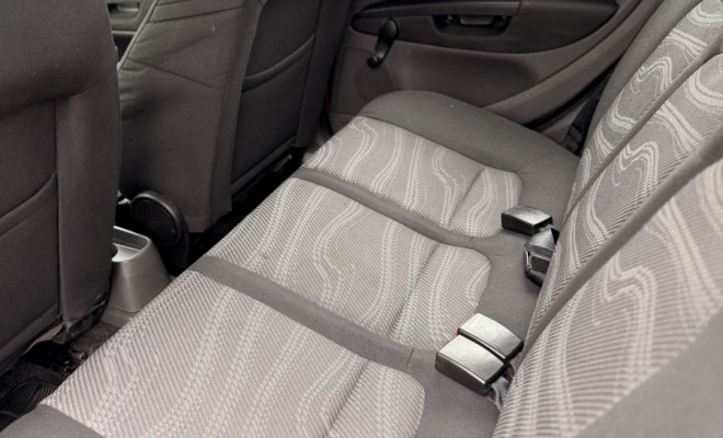 Fiat Punto ATTRACTIVE 1.4 Fire Flex 8V 5p 2011 Flex-6