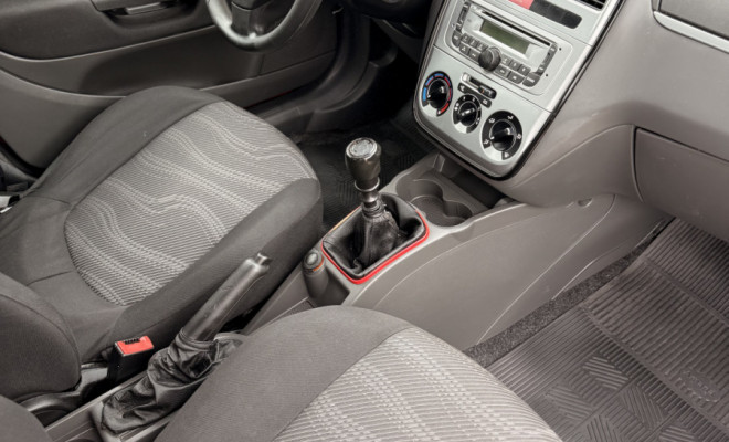 Fiat Punto ATTRACTIVE 1.4 Fire Flex 8V 5p 2011 Flex-9