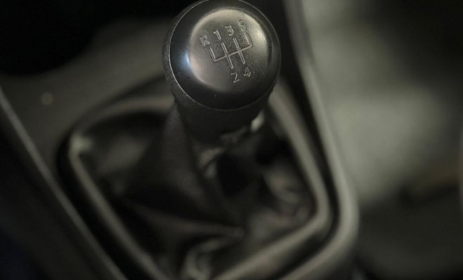 VW - VolksWagen Saveiro Robust 1.6 Total Flex 16V  2023 Flex-13