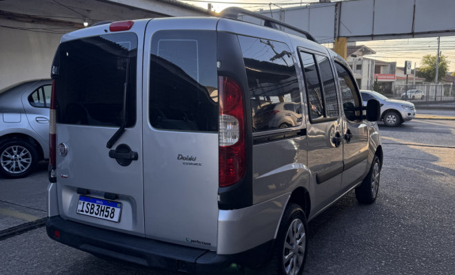 Doblo ESSENCE 1.8 16V 2012 (7 LUAGRES)-9