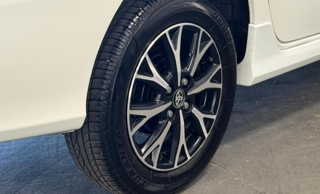 Toyota ETIOS PLATINUM Sed. 1.5 Flex 16V 4p Aut. 2018 Flex-8