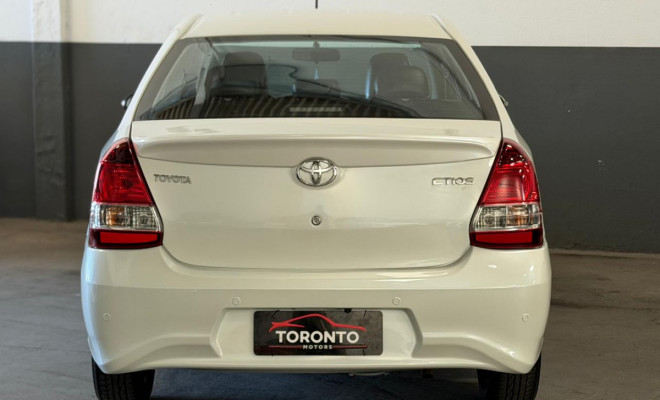 Toyota ETIOS PLATINUM Sed. 1.5 Flex 16V 4p Aut. 2018 Flex-10
