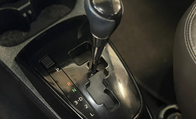 Toyota ETIOS PLATINUM Sed. 1.5 Flex 16V 4p Aut. 2018 Flex-13