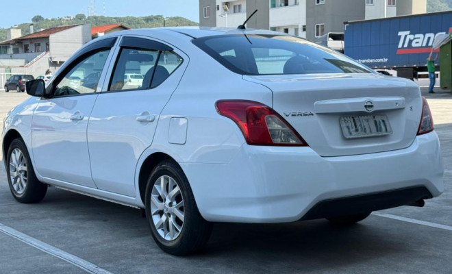 Nissan VERSA S 1.0 12V FlexStart 4p Mec. 2016 Flex-2